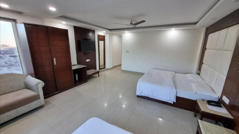 โฮเต็ล ดีพ Hotel มัสซูรี ภายนอก รูปภาพ