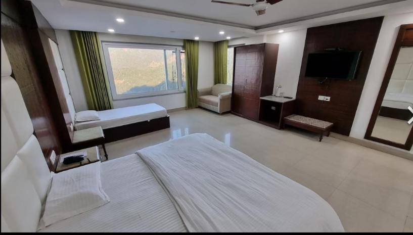 โฮเต็ล ดีพ Hotel มัสซูรี ภายนอก รูปภาพ