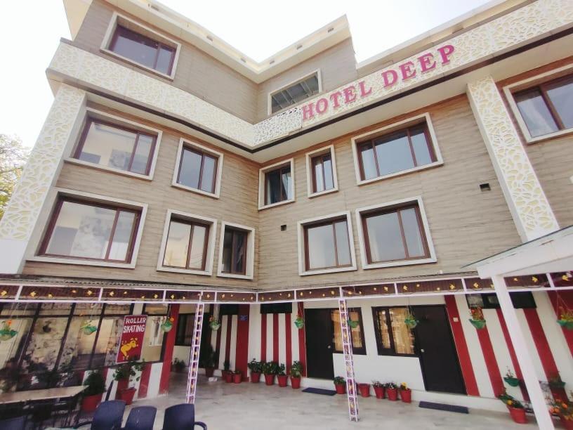 โฮเต็ล ดีพ Hotel มัสซูรี ภายนอก รูปภาพ