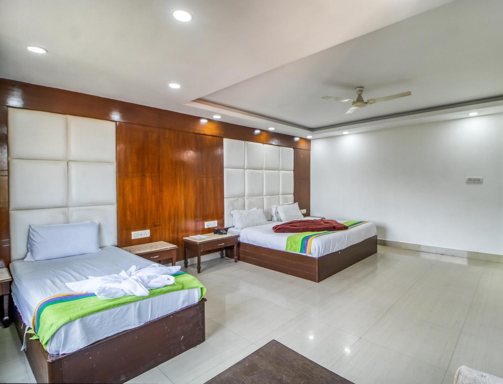 โฮเต็ล ดีพ Hotel มัสซูรี ภายนอก รูปภาพ